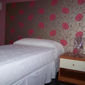 https://albergo-lavagnese.hotelitalianriviera.com